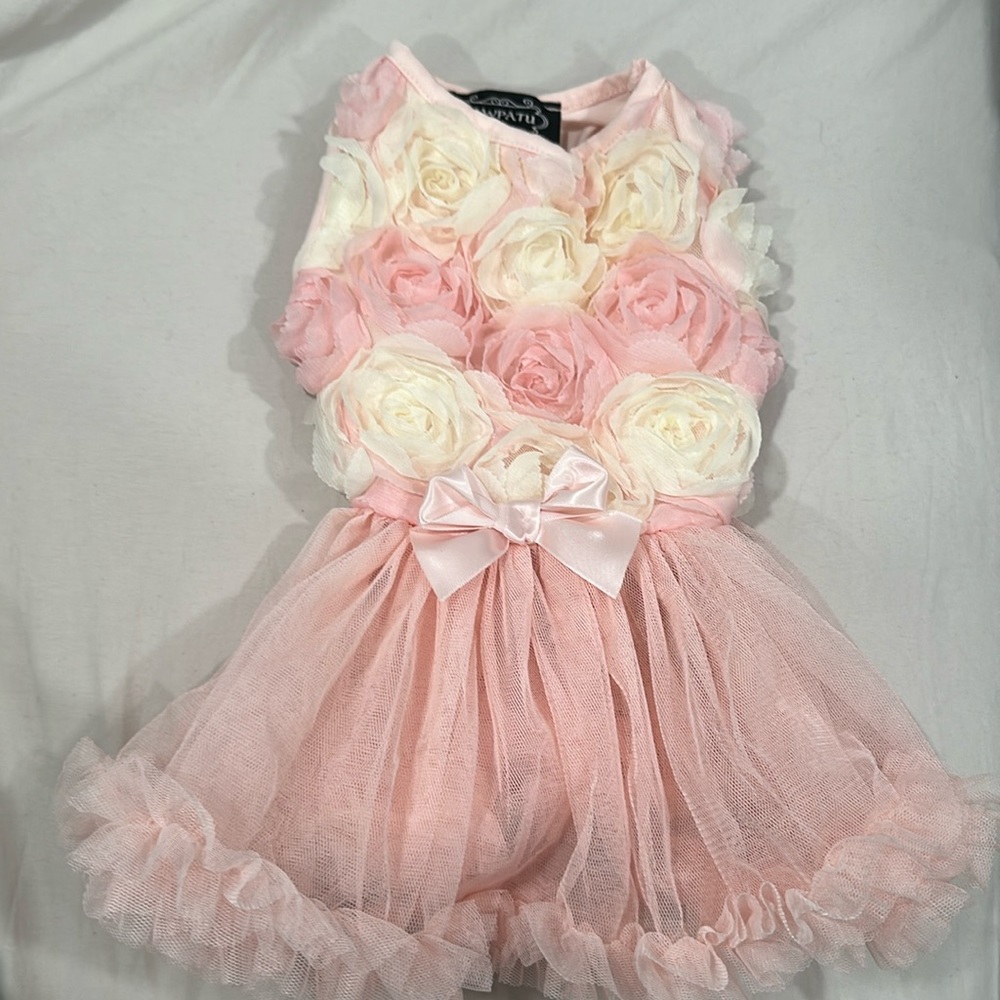 Pawpatu medium “Roses Dog dress”